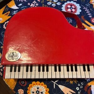 Pre-loved Soul & Rose Red Piano-Shaped Handbag